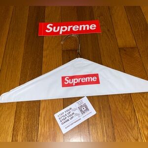 Supreme Clothes Laundry Hanger FW24 New with red bogo sticker